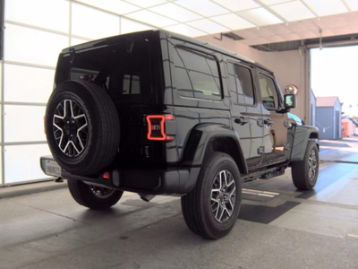 2026 Jeep Wrangler 4-Door Sahara 4x4