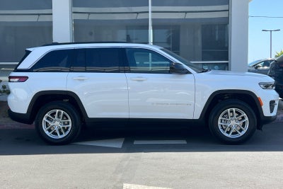 2026 Jeep Grand Cherokee GRAND CHEROKEE LAREDO X 4X4