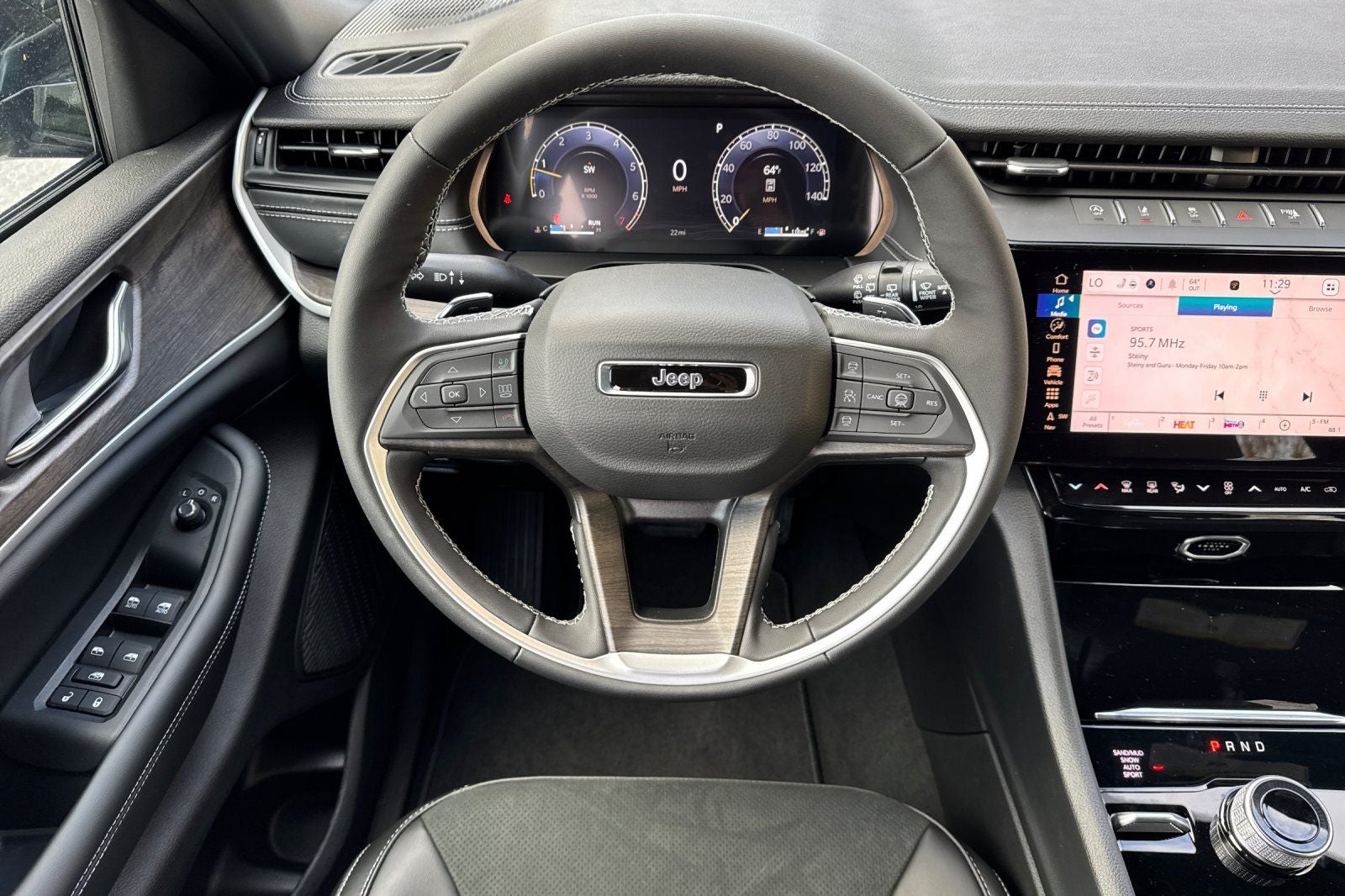 2026 Jeep Grand Cherokee GRAND CHEROKEE LAREDO ALTITUDE 4X4