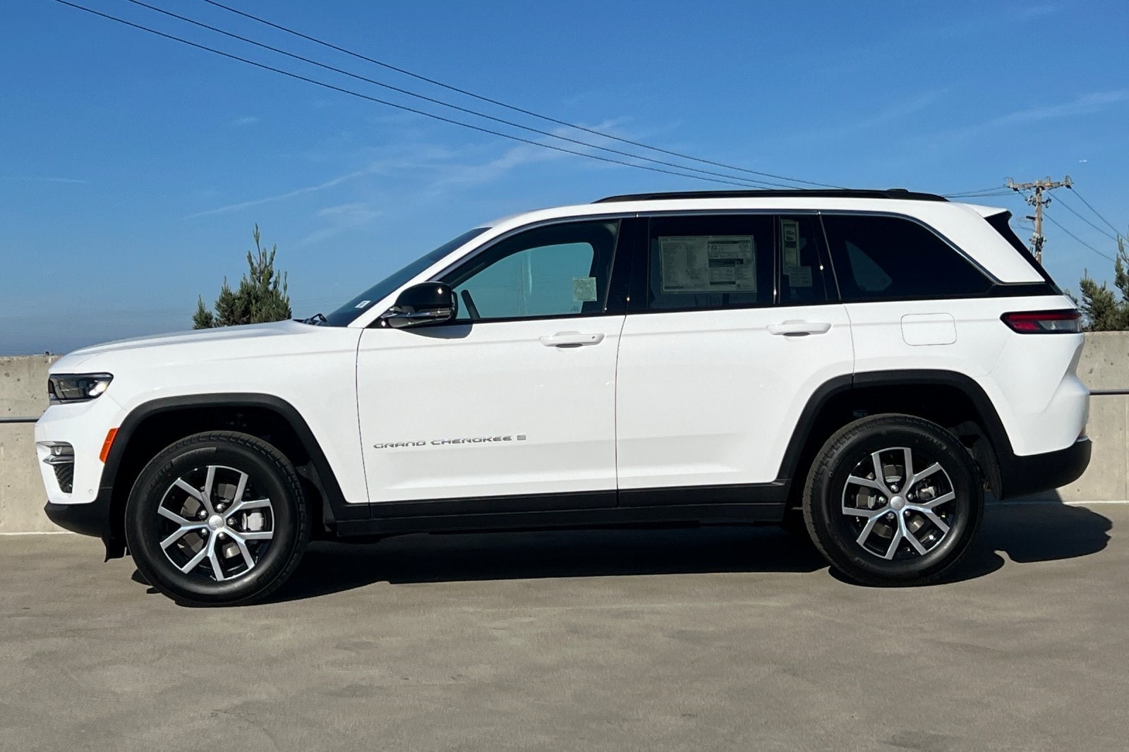 2025 Jeep Grand Cherokee GRAND CHEROKEE LIMITED 4X4