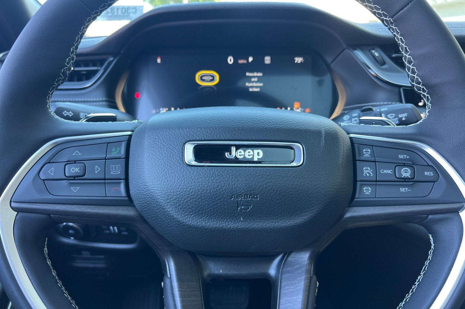 2026 Jeep Grand Cherokee GRAND CHEROKEE LIMITED RESERVE 4X4