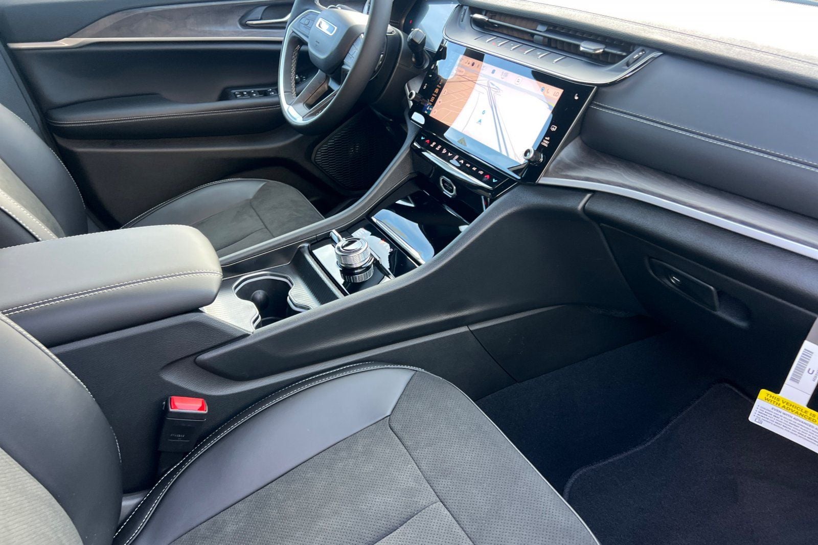 2026 Jeep Grand Cherokee GRAND CHEROKEE L LAREDO ALTITUDE 4X4