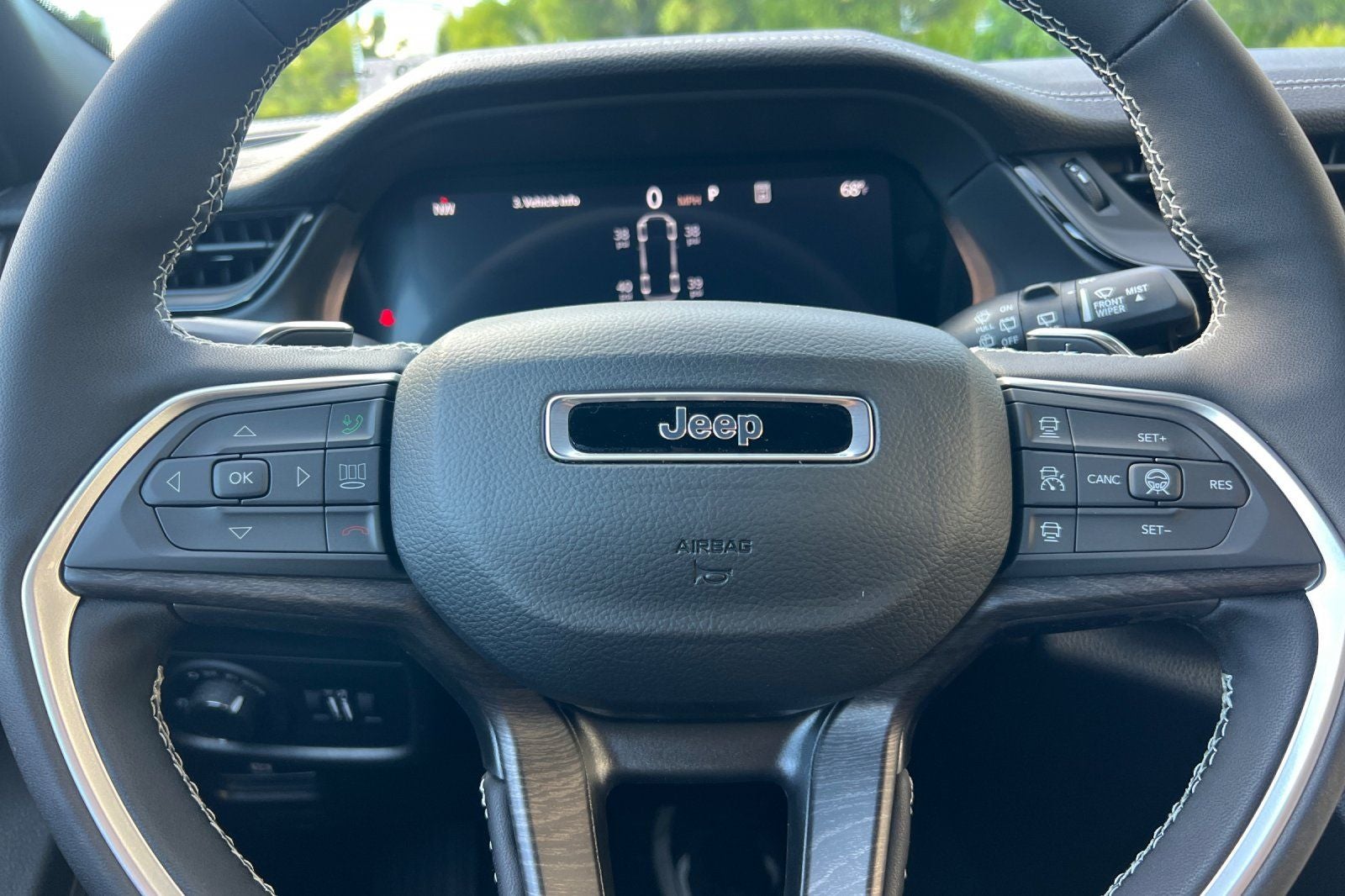 2026 Jeep Grand Cherokee GRAND CHEROKEE L LAREDO ALTITUDE 4X4