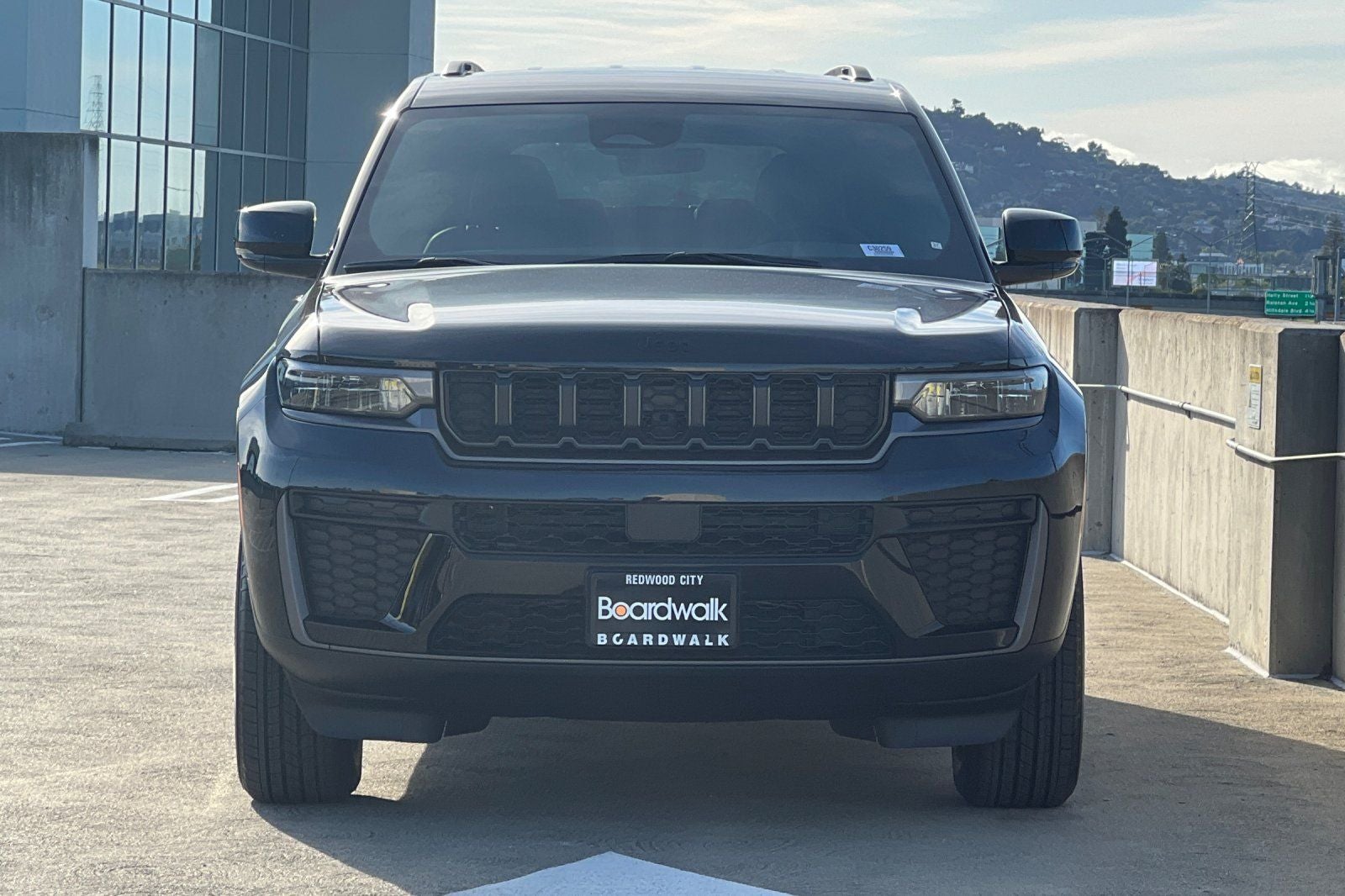 2026 Jeep Grand Cherokee GRAND CHEROKEE L LAREDO ALTITUDE 4X4