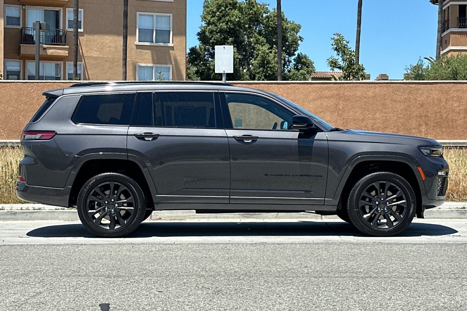 2026 Jeep Grand Cherokee GRAND CHEROKEE L LIMITED RESERVE 4X4