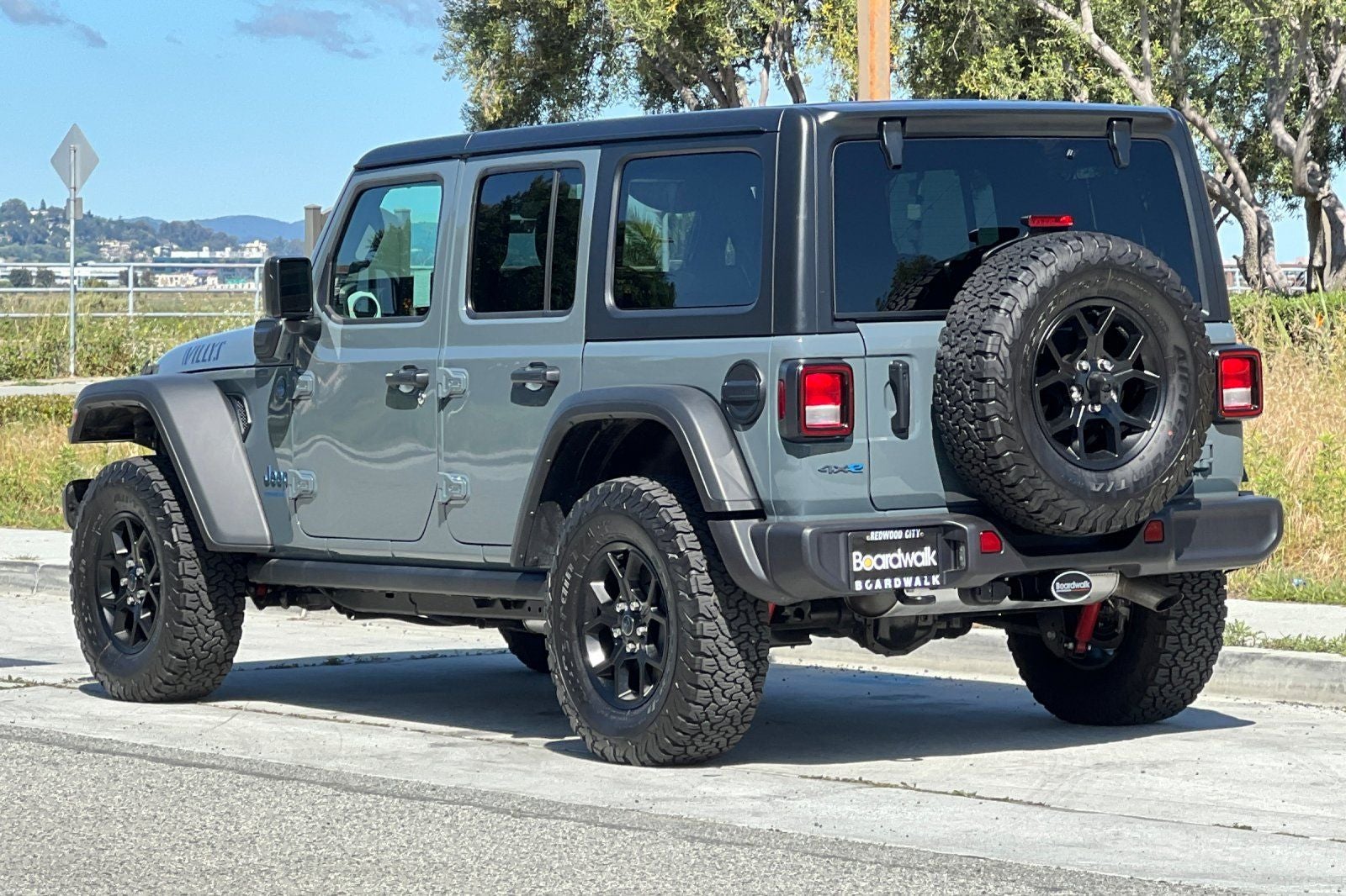 2025 Jeep Wrangler 4xe Willys 4xe
