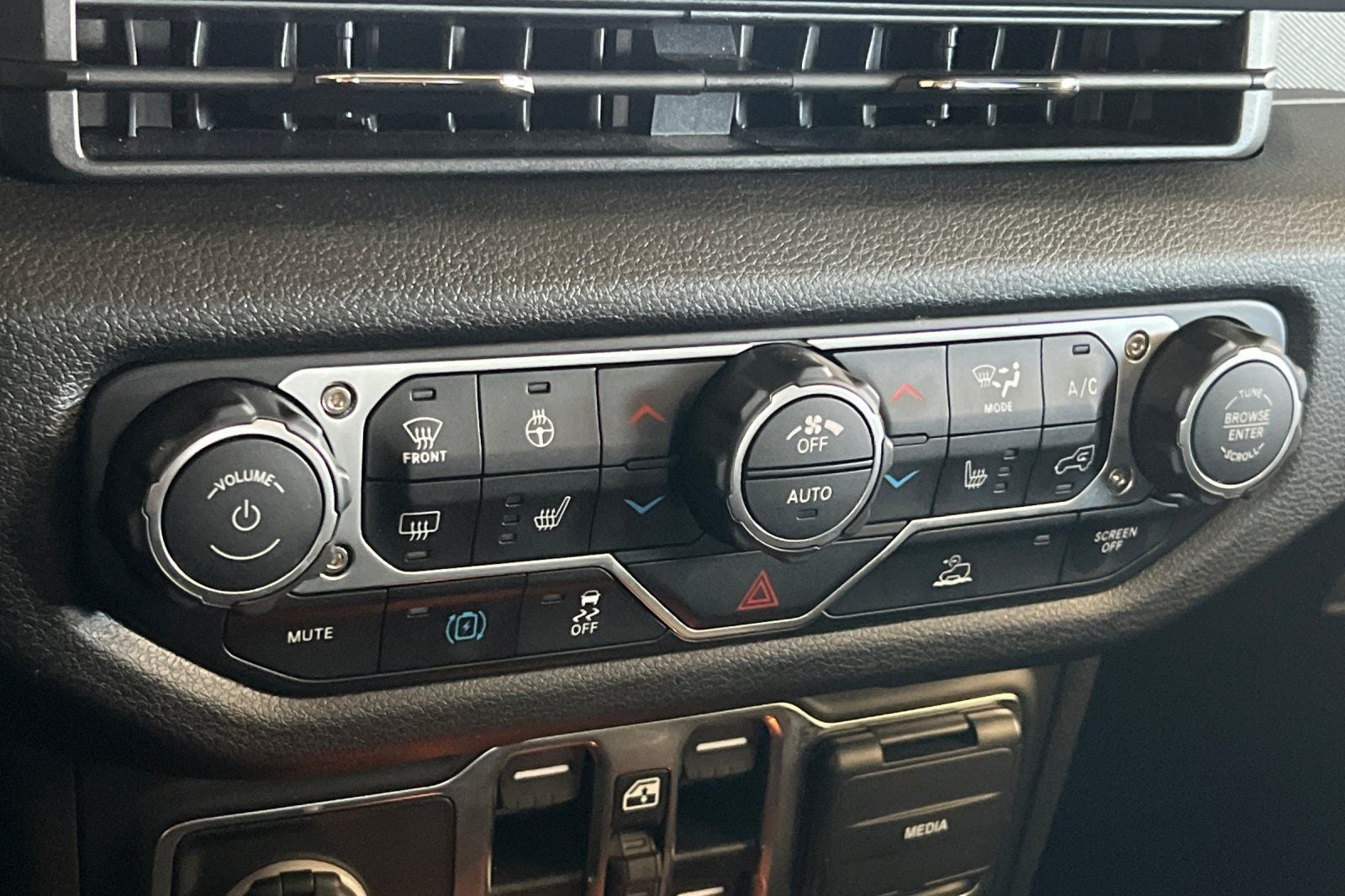 2025 Jeep Wrangler 4xe Willys 4xe