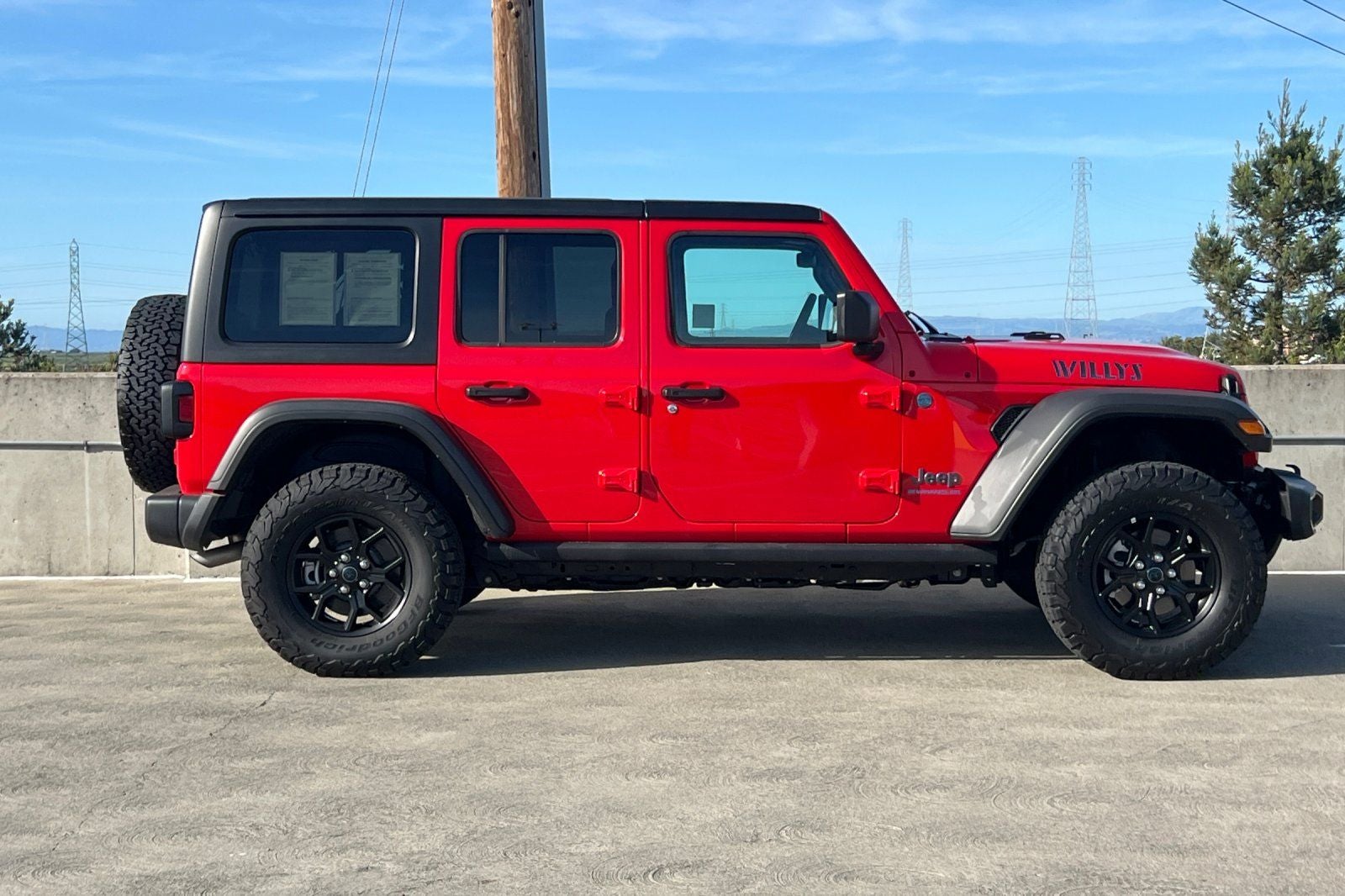 2025 Jeep Wrangler 4xe Willys 4xe