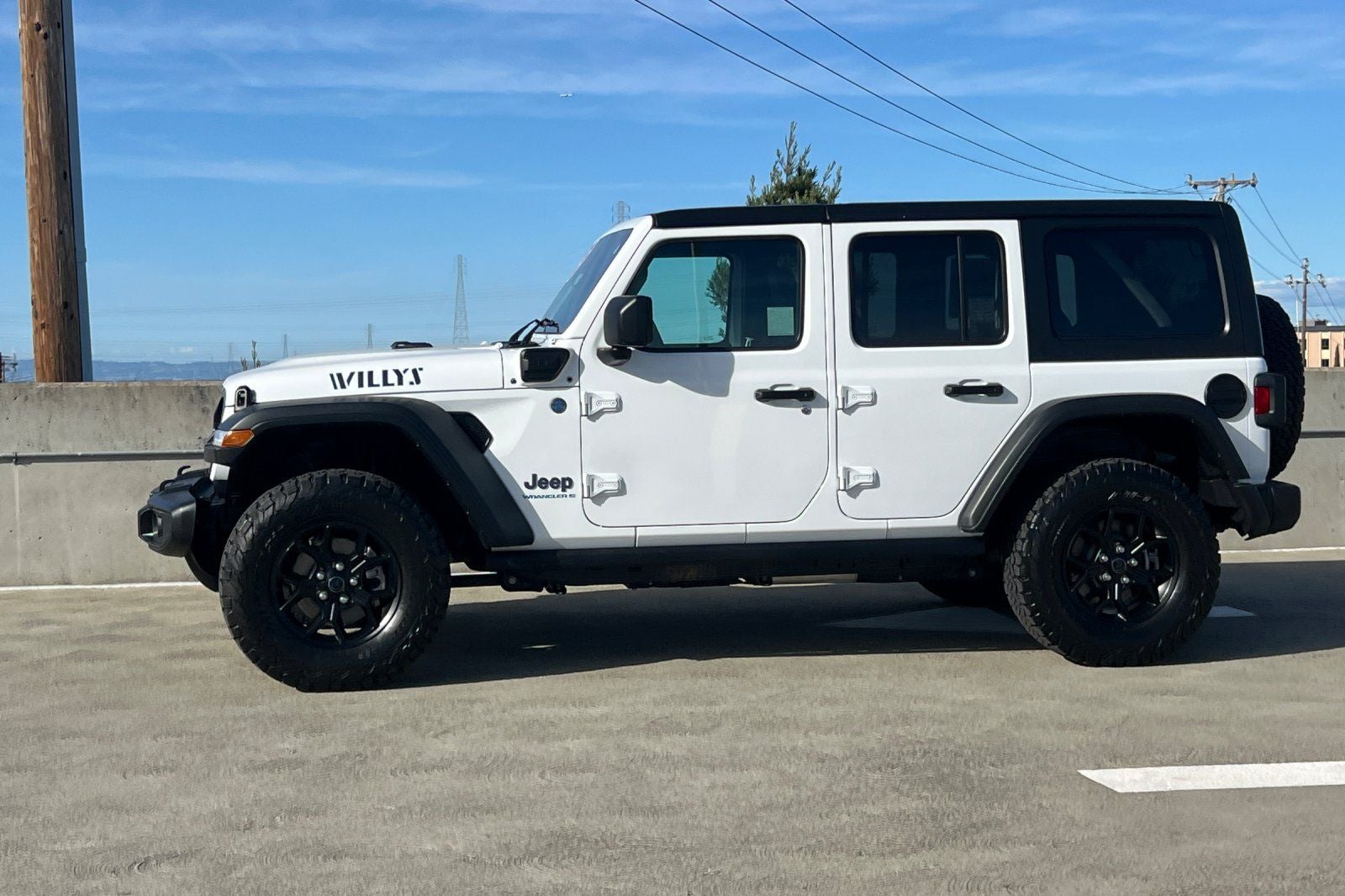 2025 Jeep Wrangler 4xe Willys 4xe