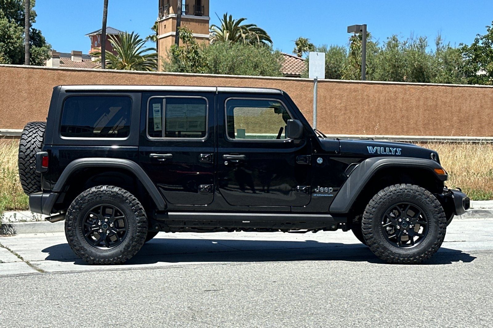2025 Jeep Wrangler 4xe Willys 4xe