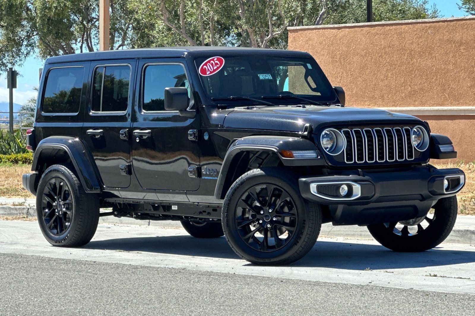 2025 Jeep Wrangler 4xe Sahara 4xe