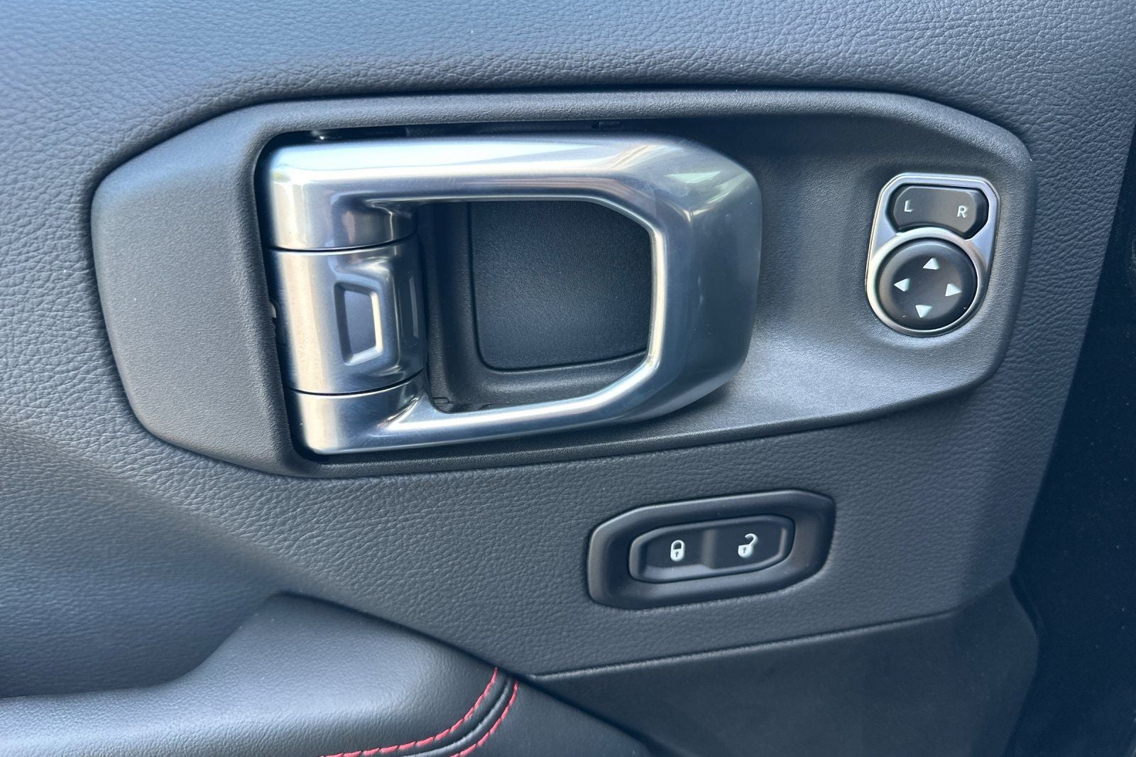 2026 Jeep Wrangler WRANGLER 4-DOOR MOAB 392