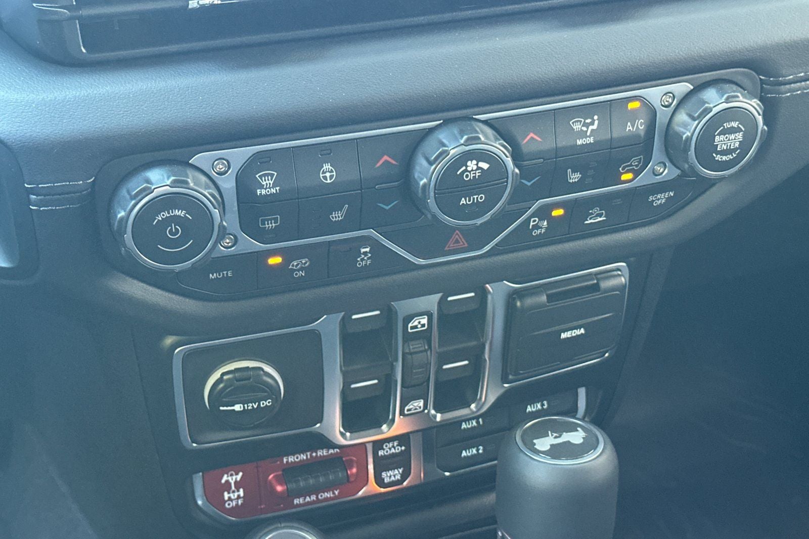 2026 Jeep Wrangler WRANGLER 4-DOOR MOAB 392