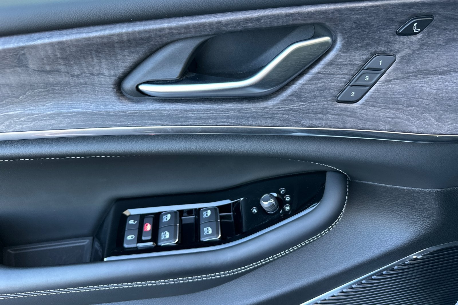 2023 Jeep Grand Cherokee 4xe Overland