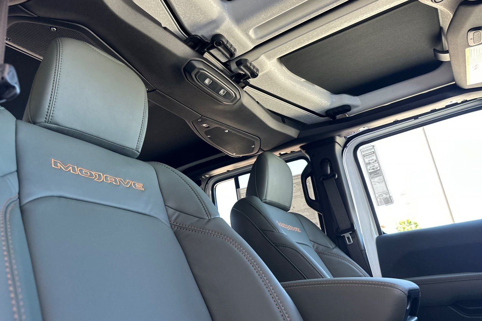 2026 Jeep Gladiator GLADIATOR MOJAVE X 4X4