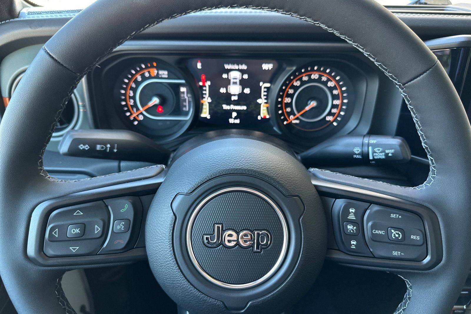 2026 Jeep Gladiator GLADIATOR MOJAVE X 4X4