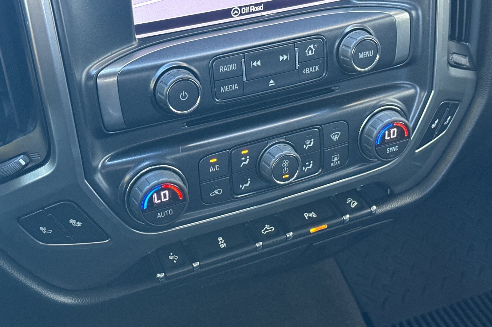 2017 Chevrolet Silverado 1500 2LT