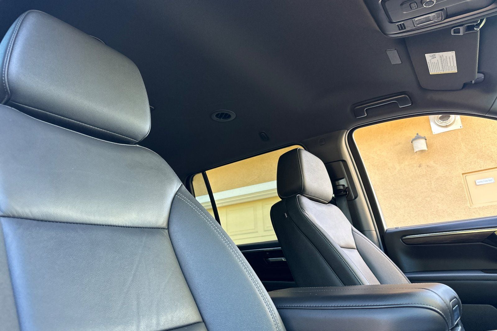 2025 Chevrolet Suburban 4WD LT