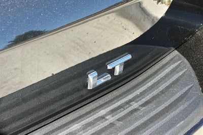 2025 Chevrolet Suburban 4WD LT