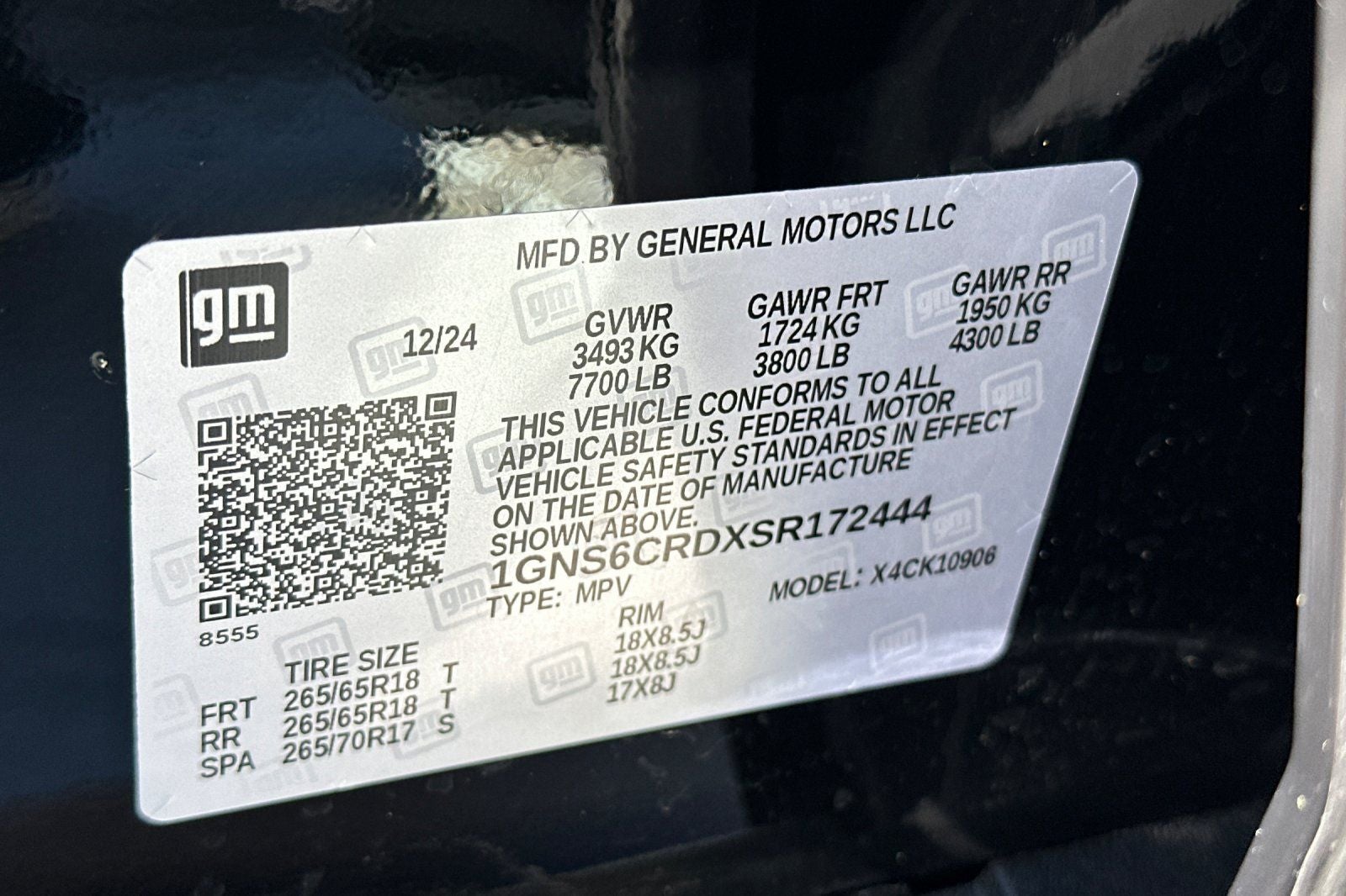 2025 Chevrolet Suburban 4WD LT