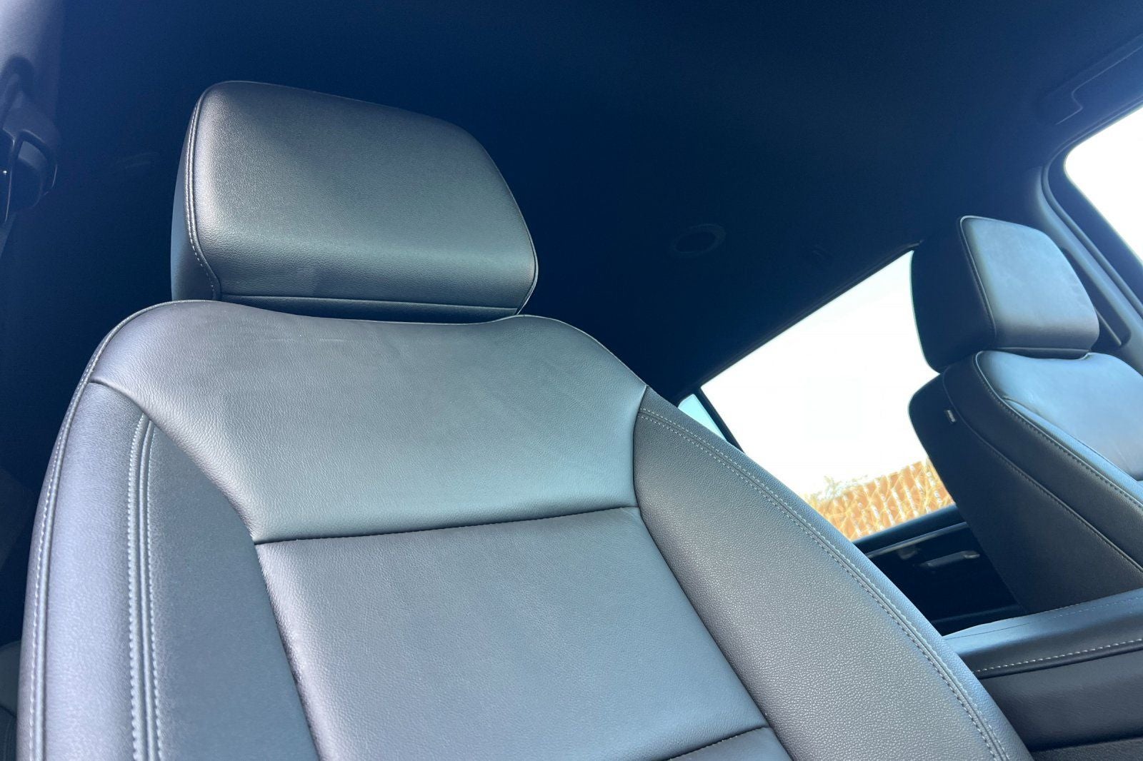 2025 Chevrolet Suburban 4WD Z71