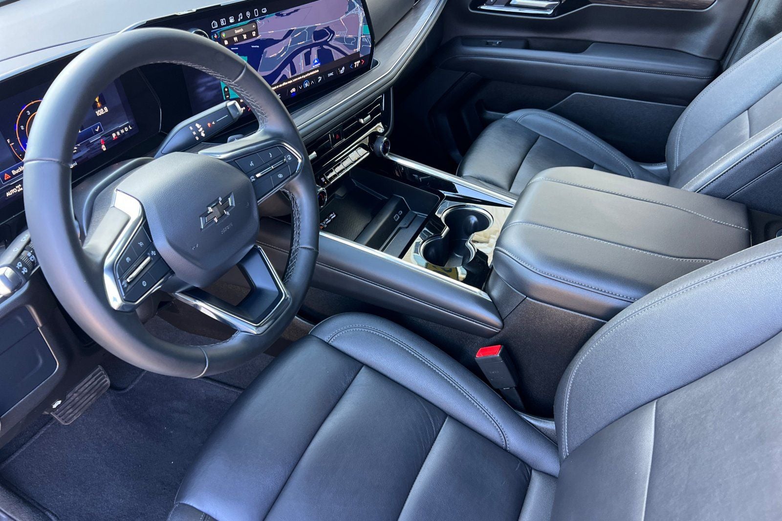 2025 Chevrolet Suburban 4WD Z71