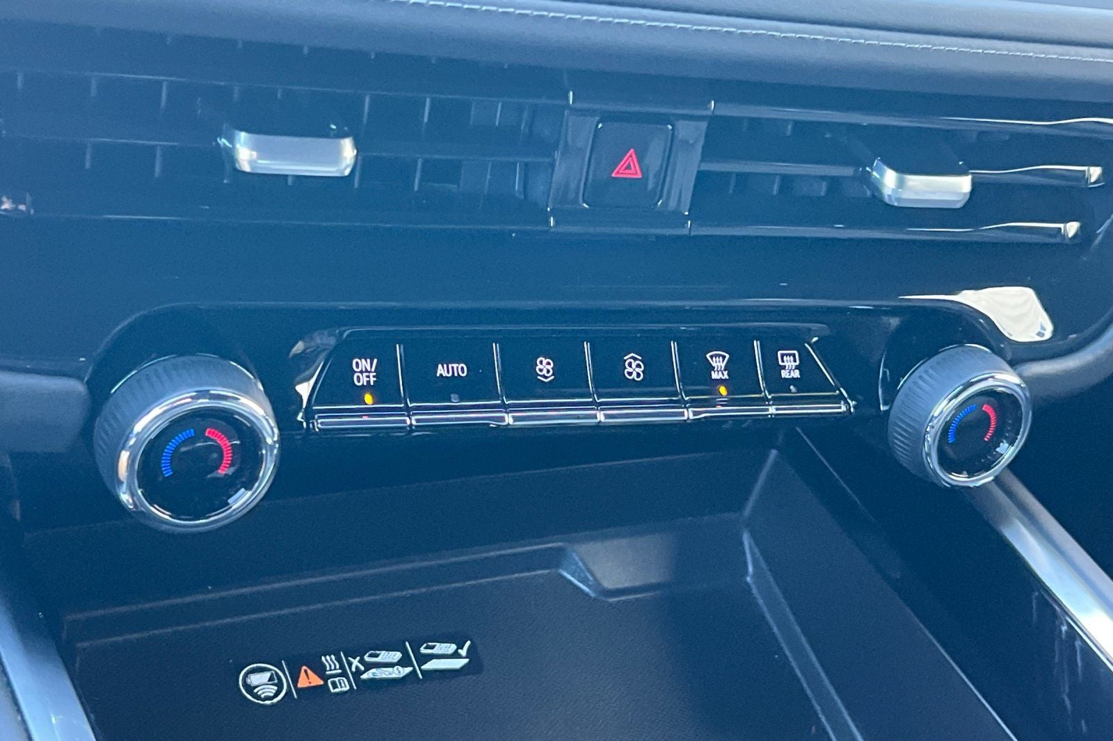 2025 Chevrolet Suburban 4WD Z71