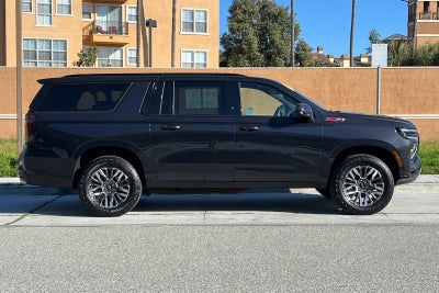2025 Chevrolet Suburban 4WD Z71