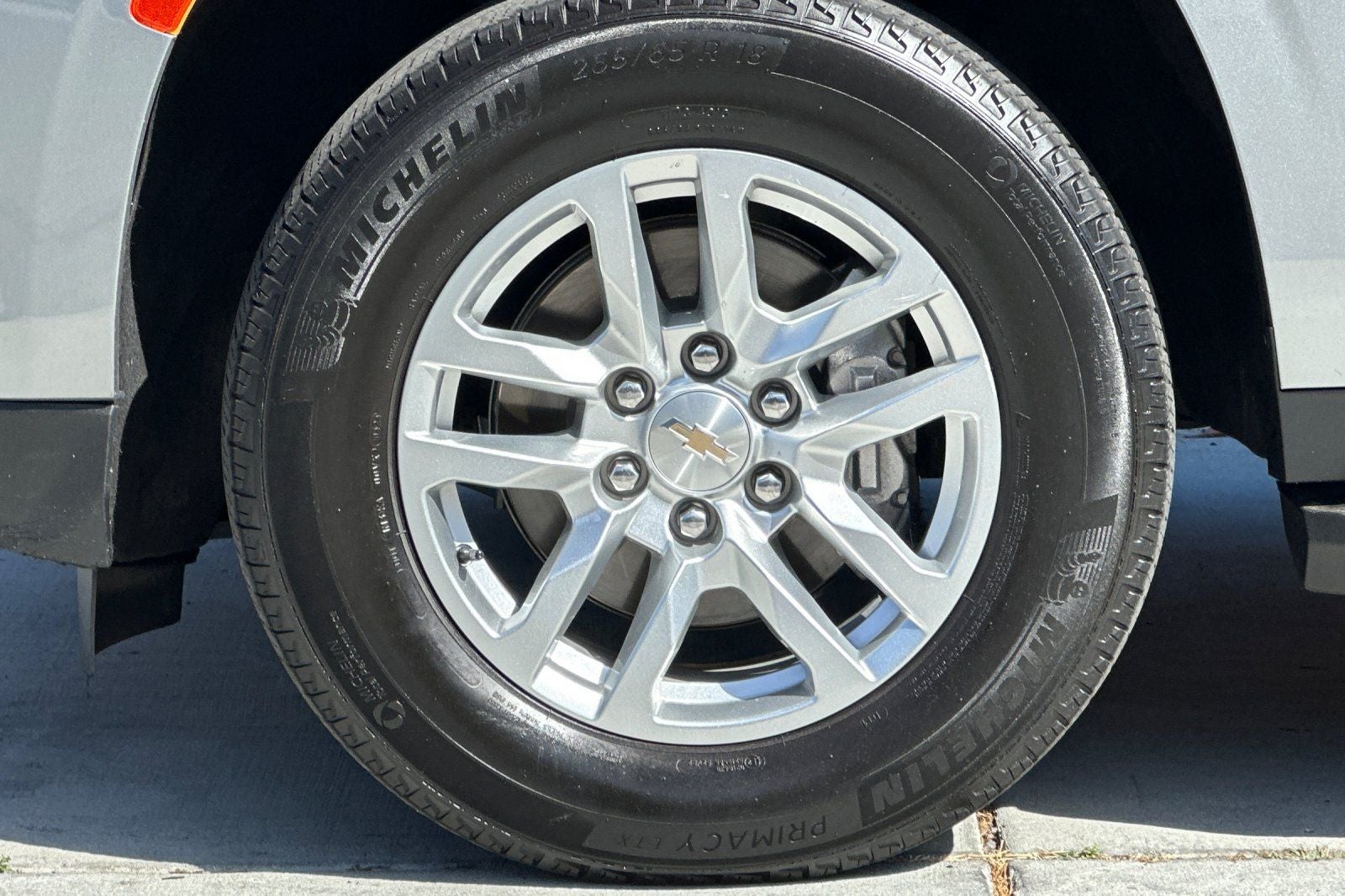 2024 Chevrolet Suburban 4WD LT