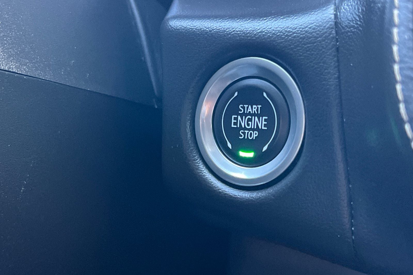 2023 Chevrolet Suburban 4WD Premier