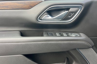 2023 Chevrolet Suburban 4WD Premier