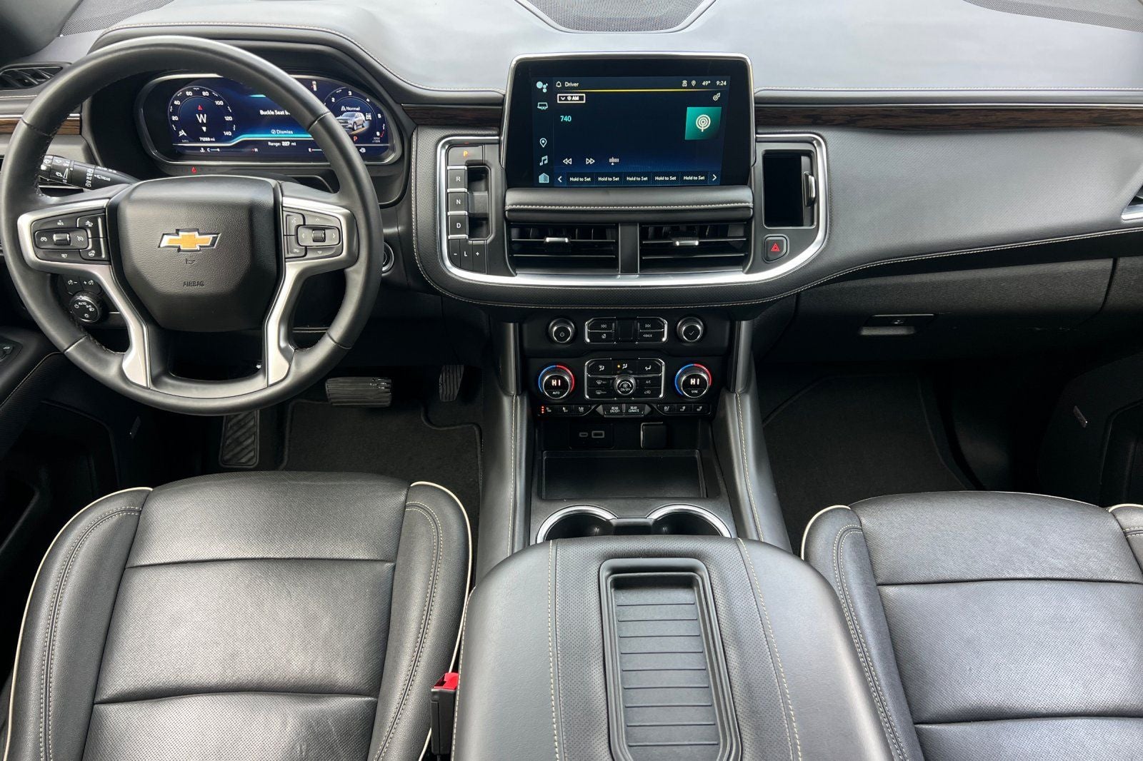 2023 Chevrolet Suburban 4WD Premier