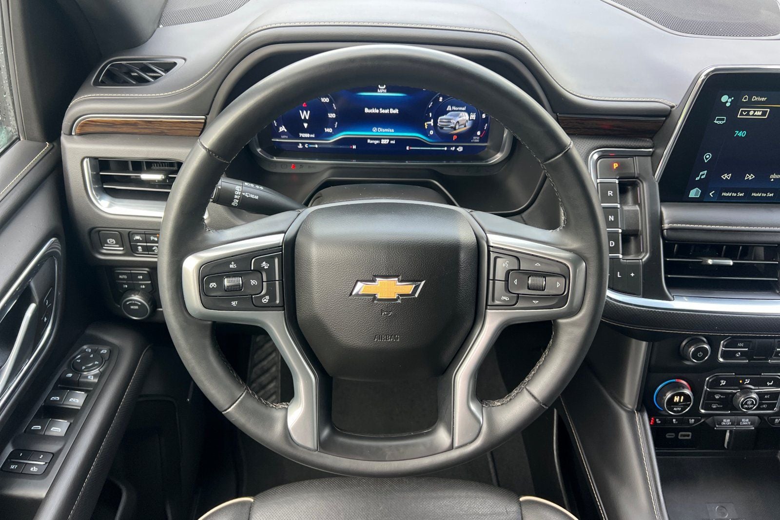 2023 Chevrolet Suburban 4WD Premier