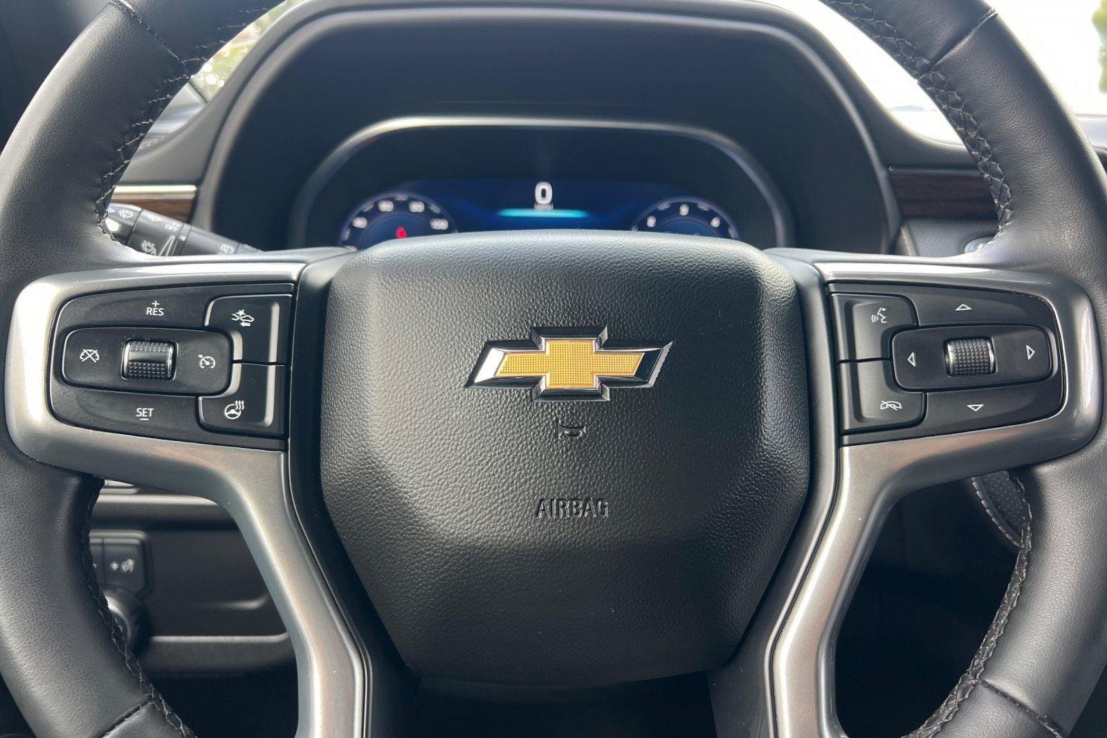 2023 Chevrolet Suburban 4WD Premier