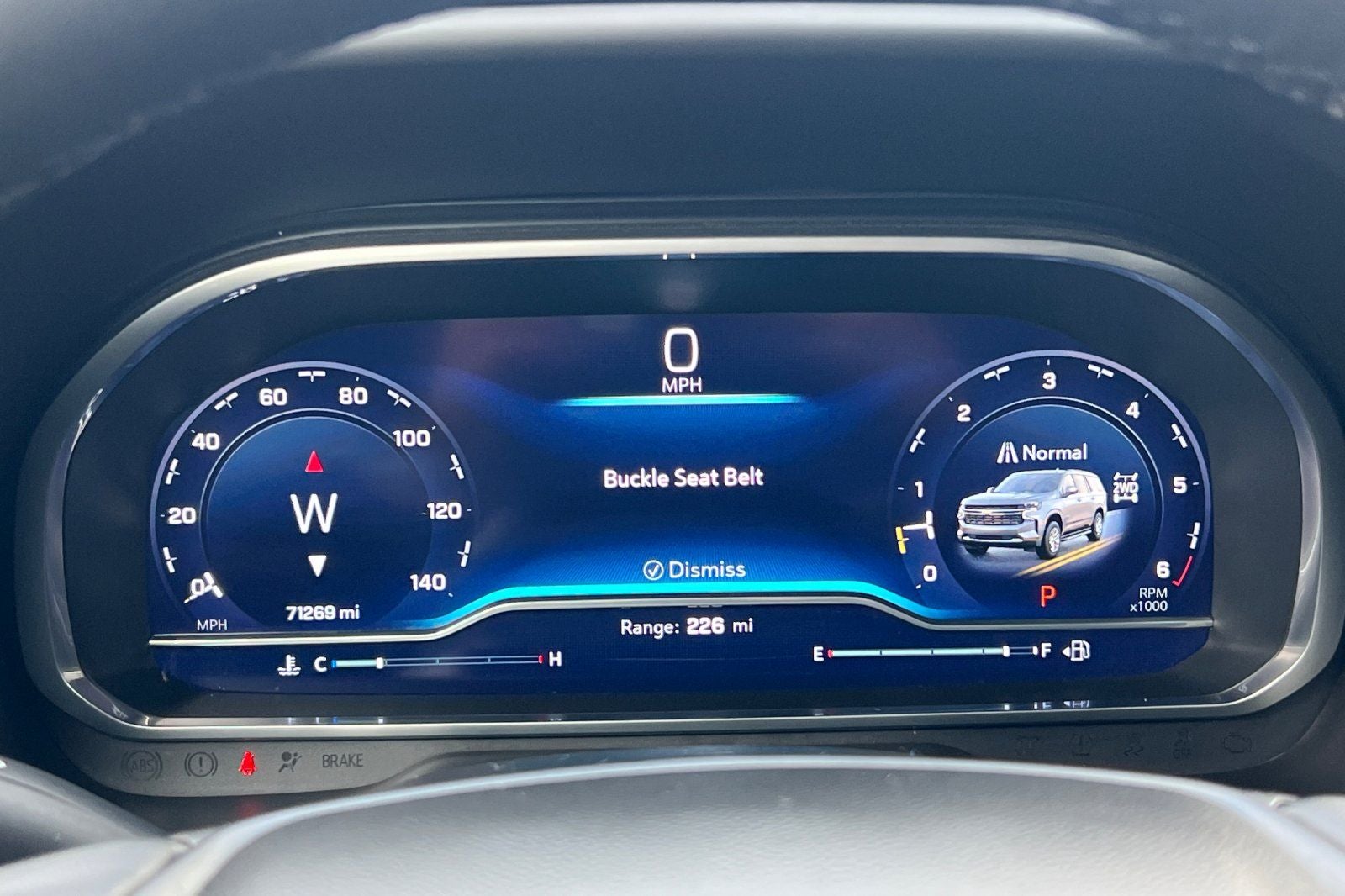 2023 Chevrolet Suburban 4WD Premier