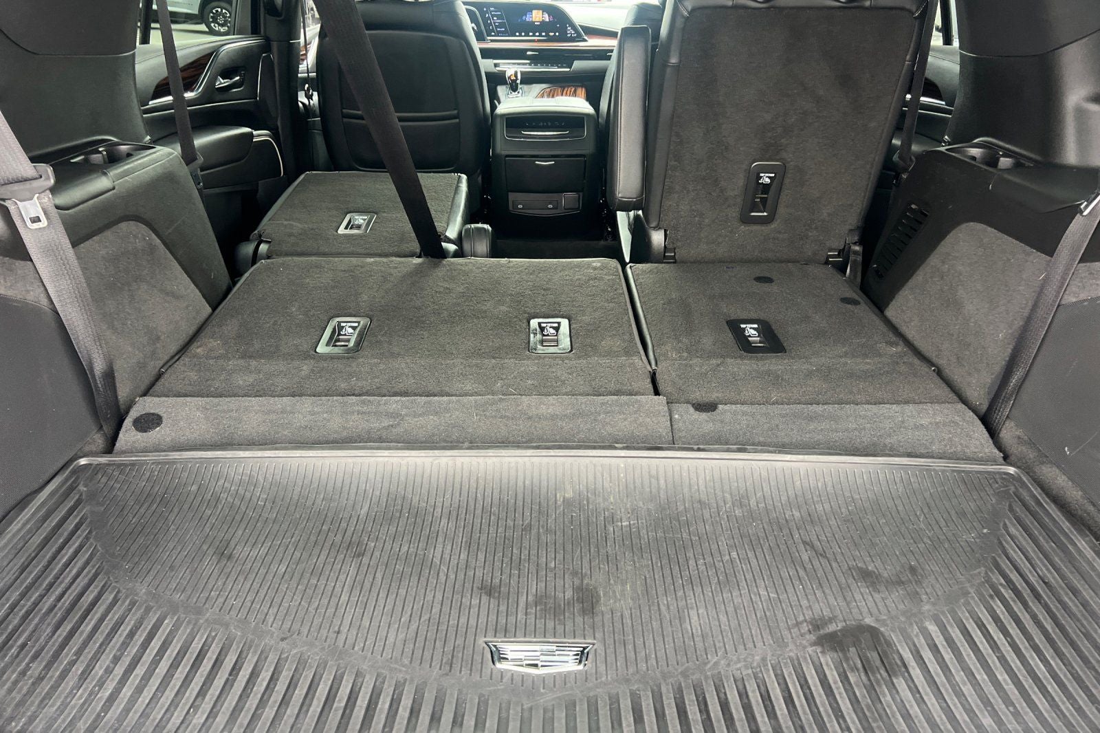 2022 Cadillac Escalade 4WD Luxury