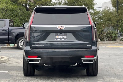2022 Cadillac Escalade 4WD Luxury