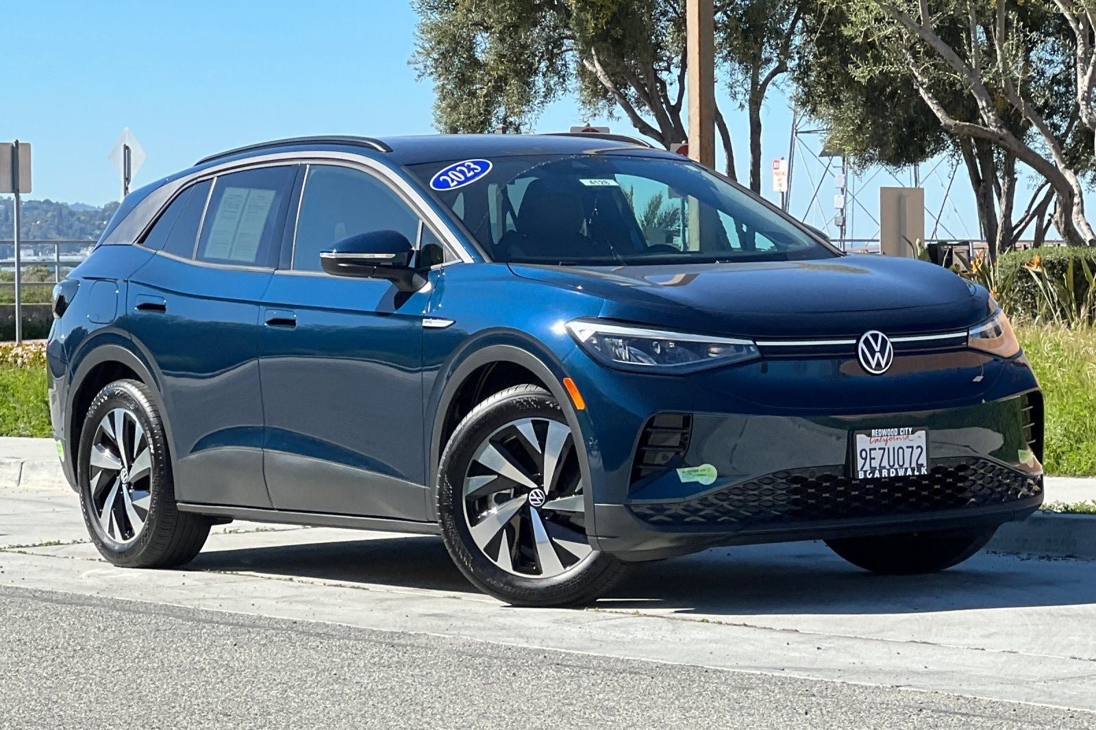 2023 Volkswagen ID.4 Pro