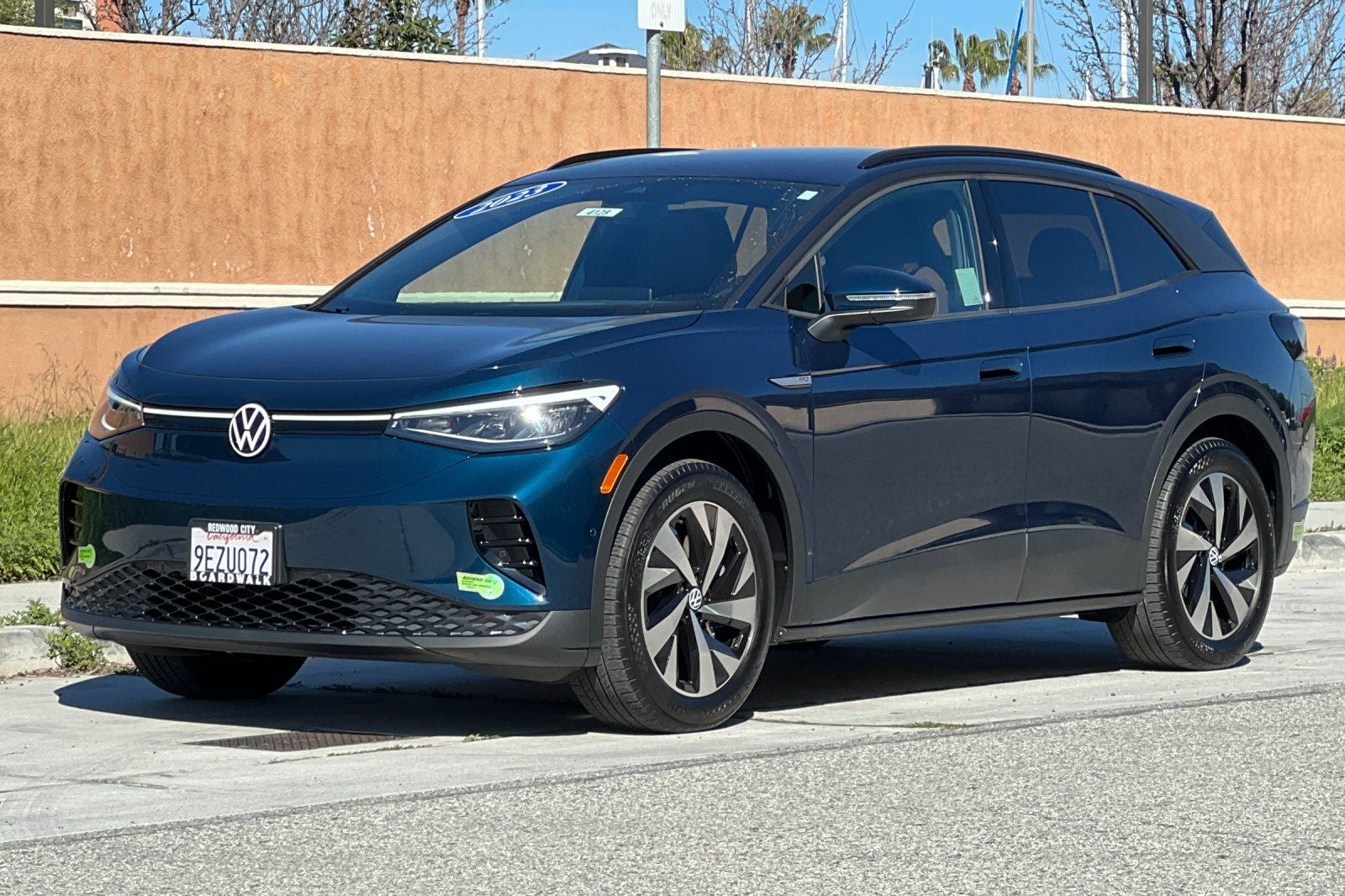 2023 Volkswagen ID.4 Pro