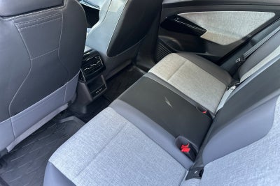 2024 Volkswagen ID.4 Pro