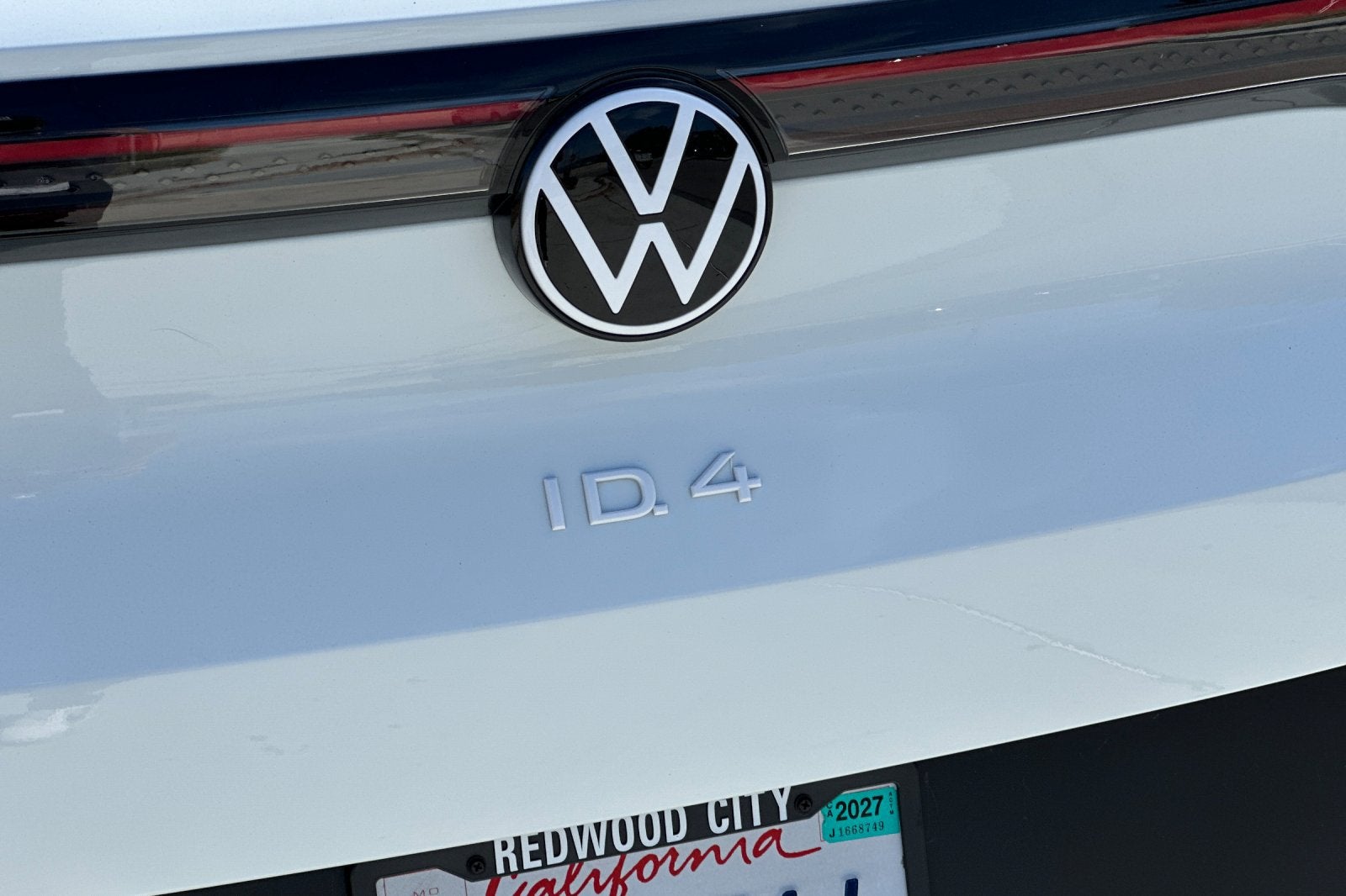 2024 Volkswagen ID.4 Pro