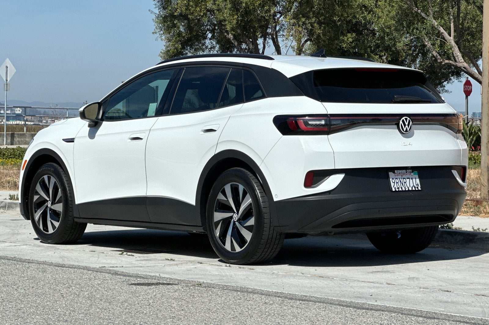 2024 Volkswagen ID.4 Pro
