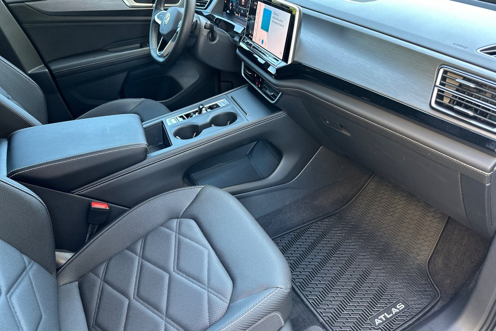 2026 Volkswagen Atlas Cross Sport SE
