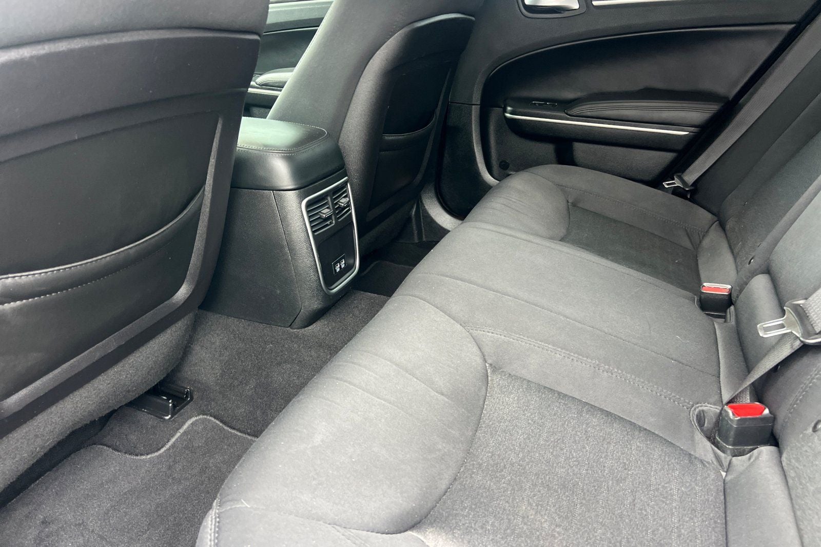 2019 Chrysler 300 Touring