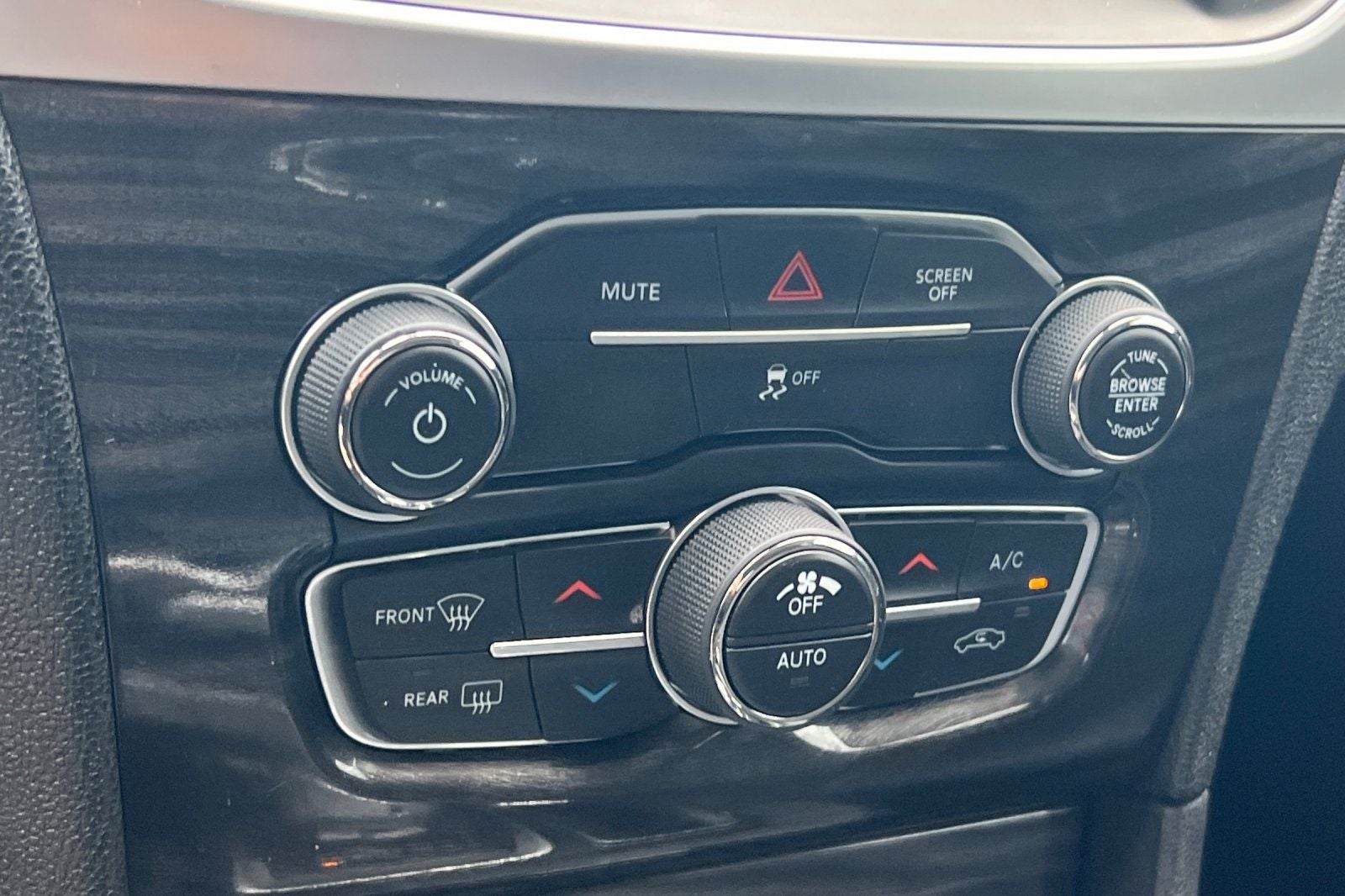 2019 Chrysler 300 Touring