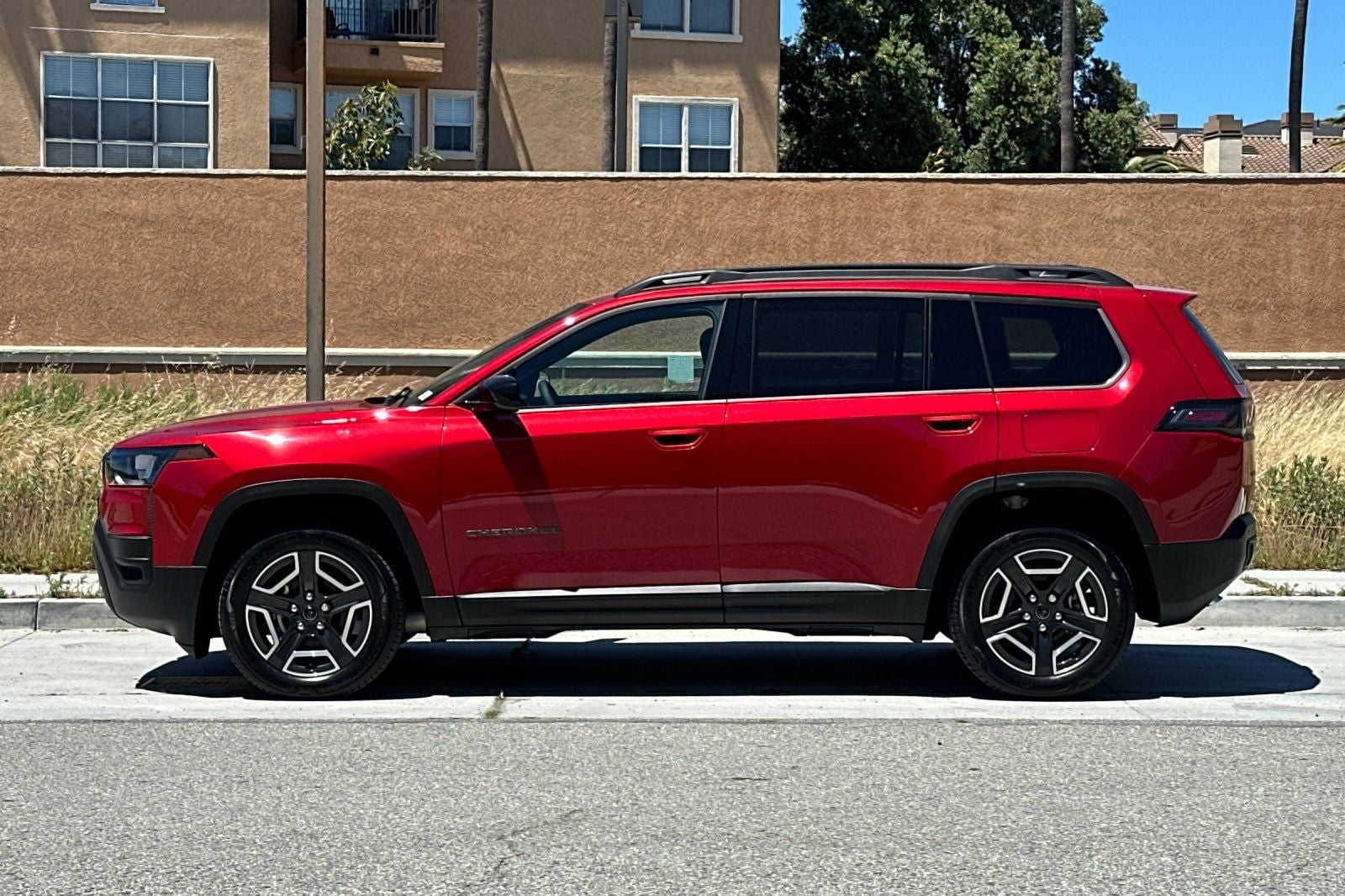 2026 Jeep Cherokee CHEROKEE LAREDO 4X4