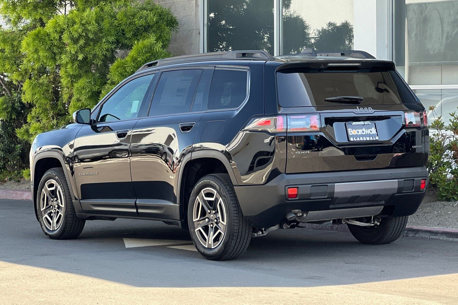 2026 Jeep Cherokee CHEROKEE LAREDO 4X4