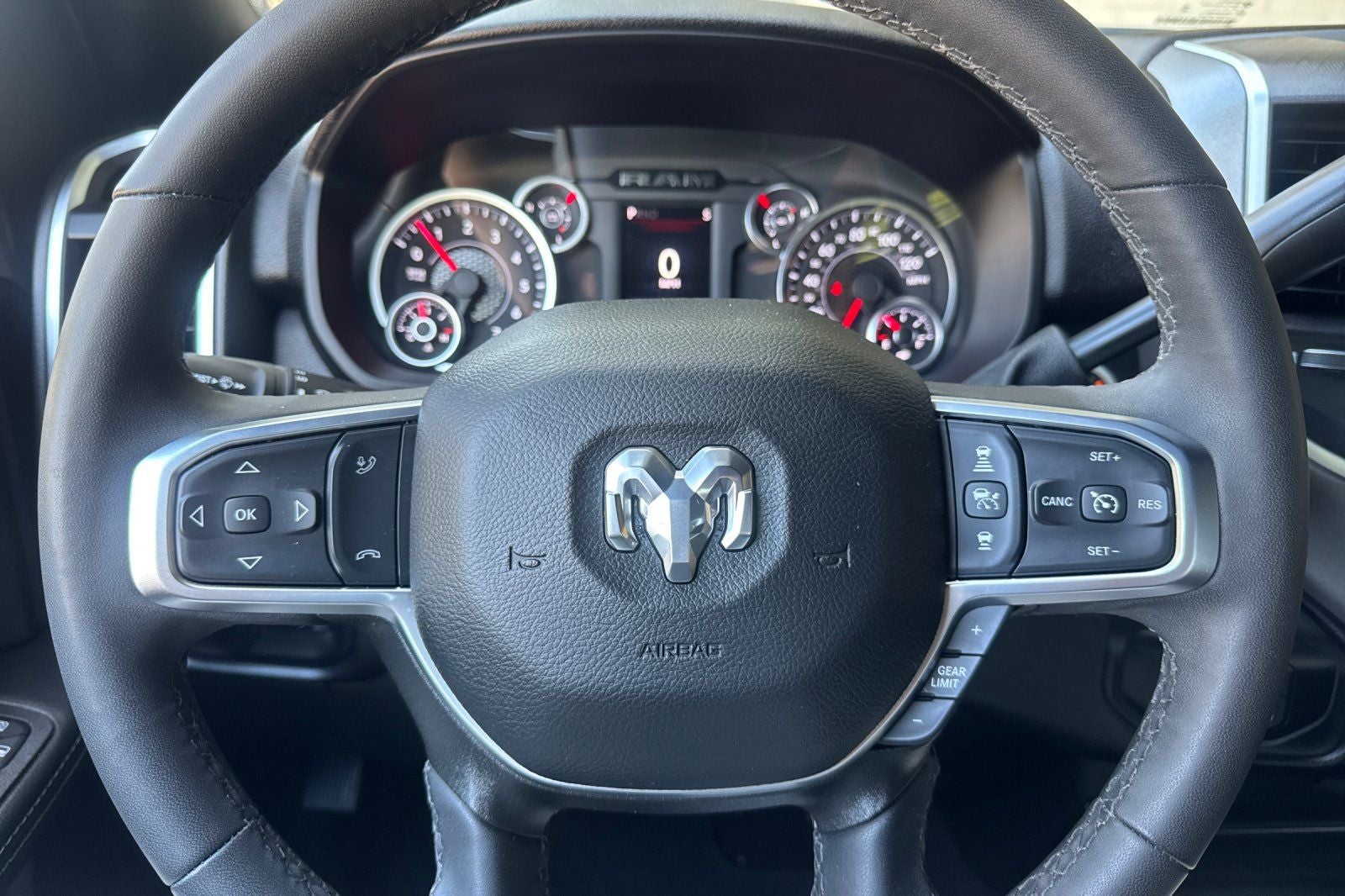 2025 RAM 2500 Big Horn Crew Cab 4x4 6'4' Box