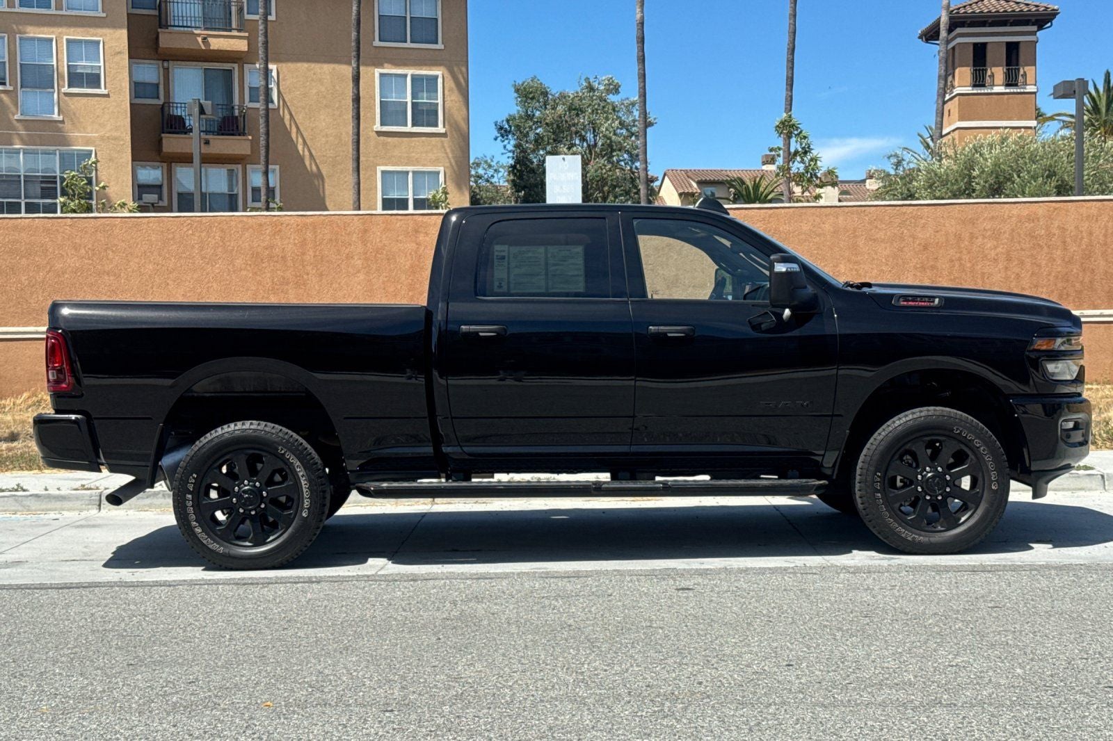 2025 RAM 2500 Big Horn Crew Cab 4x4 6'4' Box