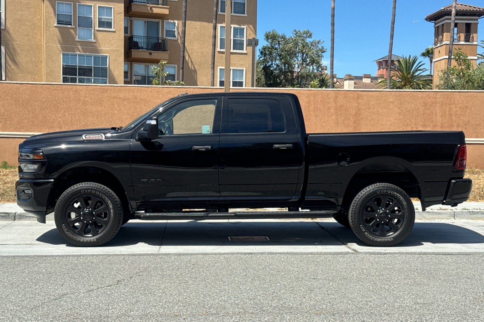 2025 RAM 2500 Big Horn Crew Cab 4x4 6'4' Box